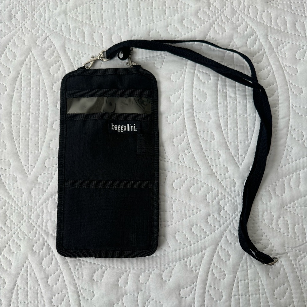 NWOT Baggallini Travel Document Pouch on Lanyard